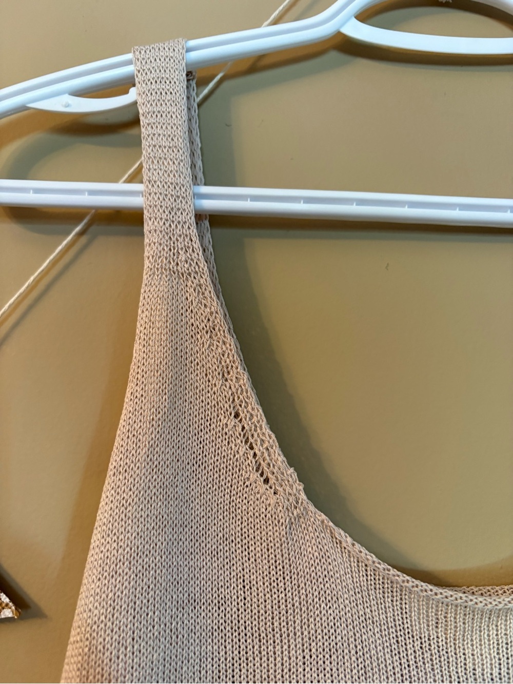 NWT Mystree Striped Lightweight Knit Tank Top Beige Pastel Size L - Picture 3 of 10